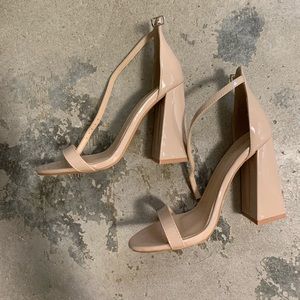 NWOT PUBLIC DESIRE HEELS